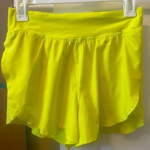 Lululemon Fast and Free Reflective High Rise Classic Fit Short 3” - Size 4